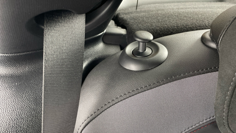 MINI Hatchback 1.5 Cooper Sport Premium Plus 3dr Auto Petrol Hatchback